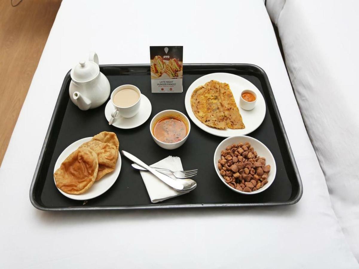 Apple Residency Hotel Patan  Ngoại thất bức ảnh